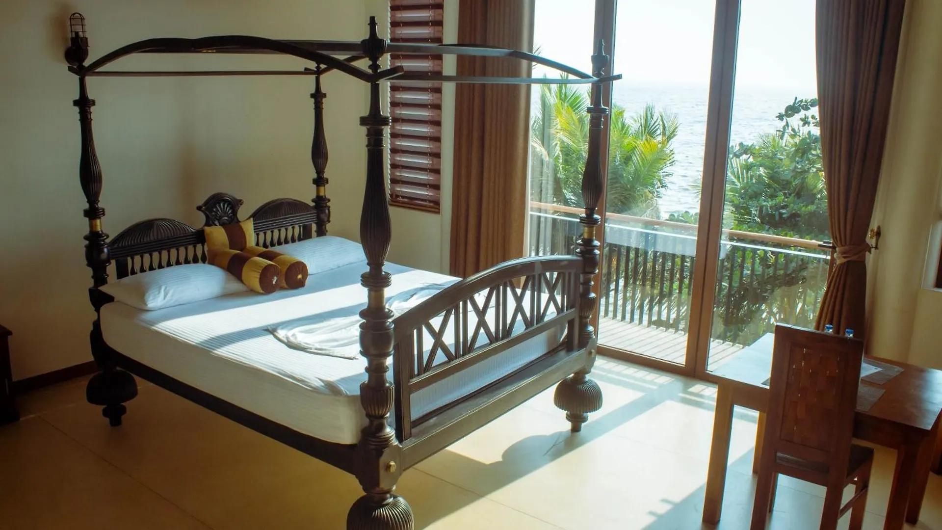 Dream Lagoon Katunayake Hotel